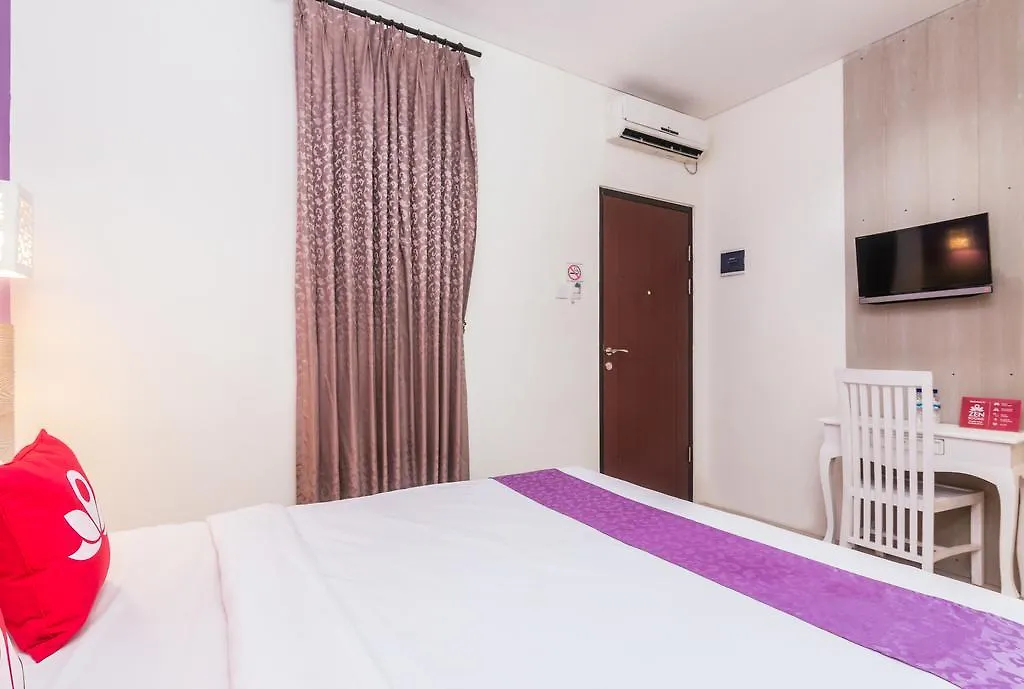 Zen Rooms Basic Denpasar Gelogor Carik 2*, Dempassar